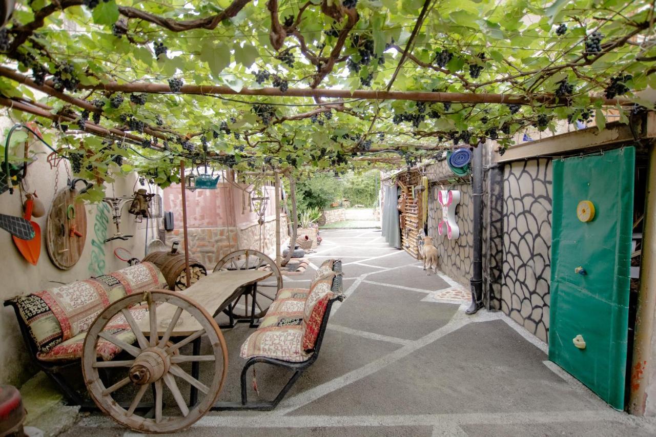 Qilimcha'S Guesthouse-Art Museum 泰拉维 外观 照片