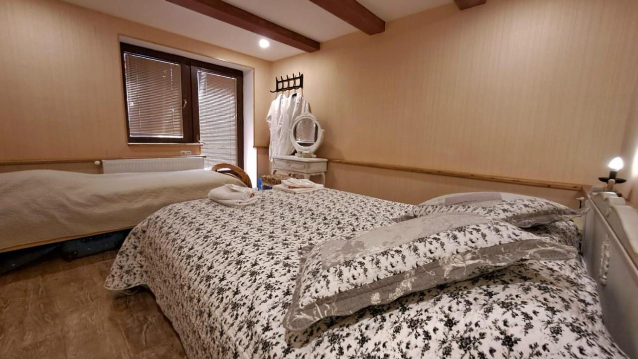Qilimcha'S Guesthouse-Art Museum 泰拉维 外观 照片